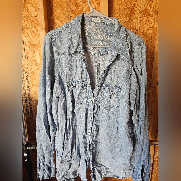Maurices Blue Paisley Denim Shirt - Picture 1 of 2